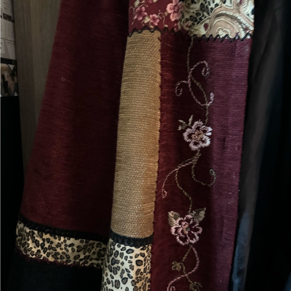 Women’s jacket - Picture 2 of 3